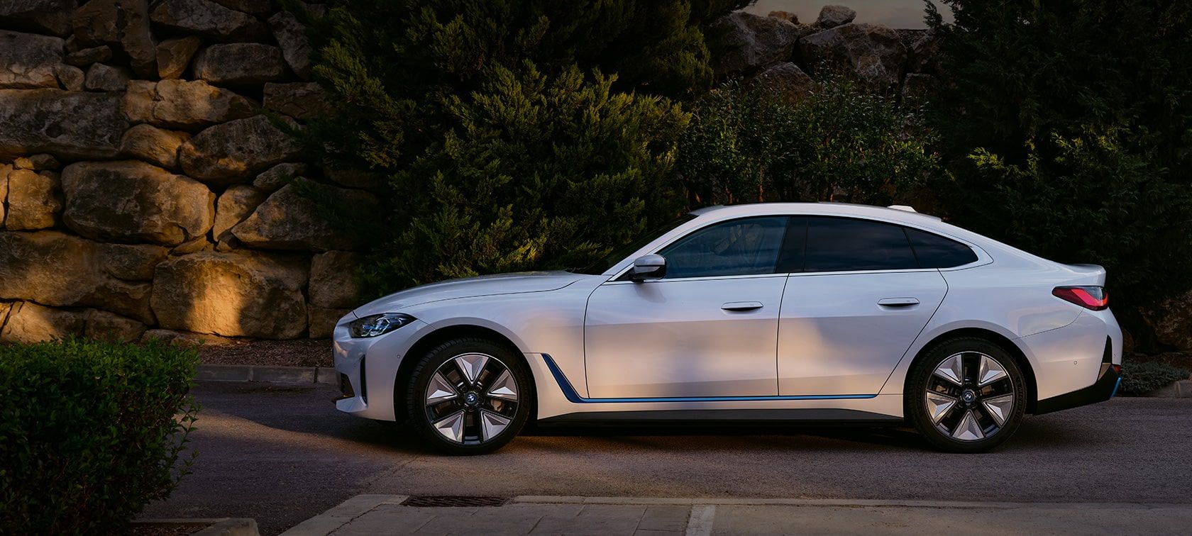 Bengkel AC Mobil BMW i4 Profesional di Mataram